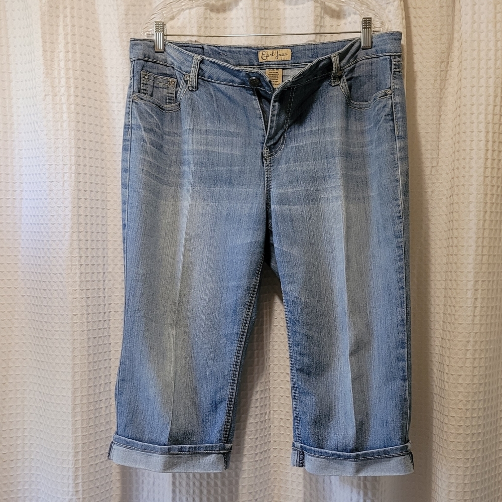 Earl Jean Capris